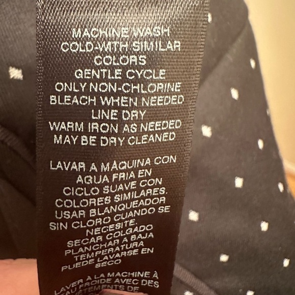 White House black market jacket with diamond pattern - Picture 11 of 11